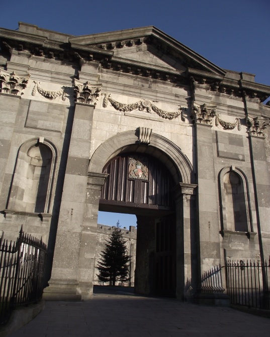 Kilkenny Castle gate Keep Kilkenny Beautiful